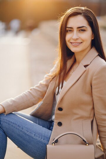 <a href="https://www.freepik.com/free-photo/portrait-sexy-brunette-leaning-table-room-with-lo_26218528.htm#fromView=search&page=1&position=14&uuid=5bbaeff4-94de-462f-9e86-f6854d309aed">Image by fxquadro on Freepik</a>