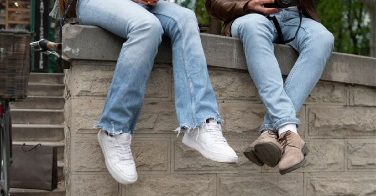 Sneaker with Skinny Jeans