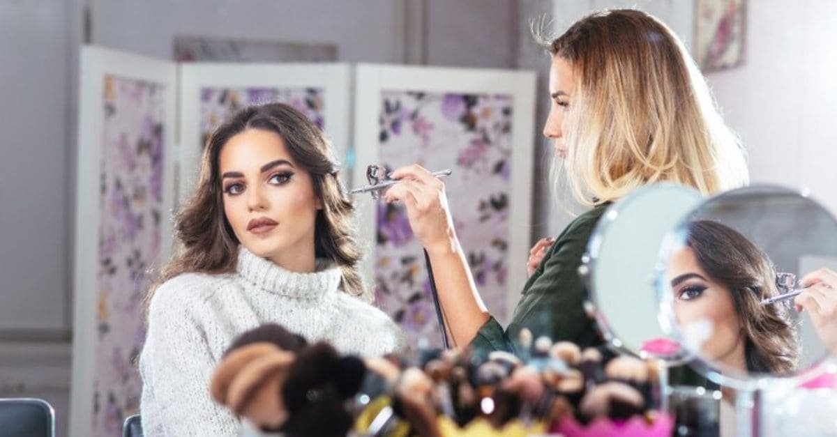 How Much to Tip for a Bridal Makeup Trial