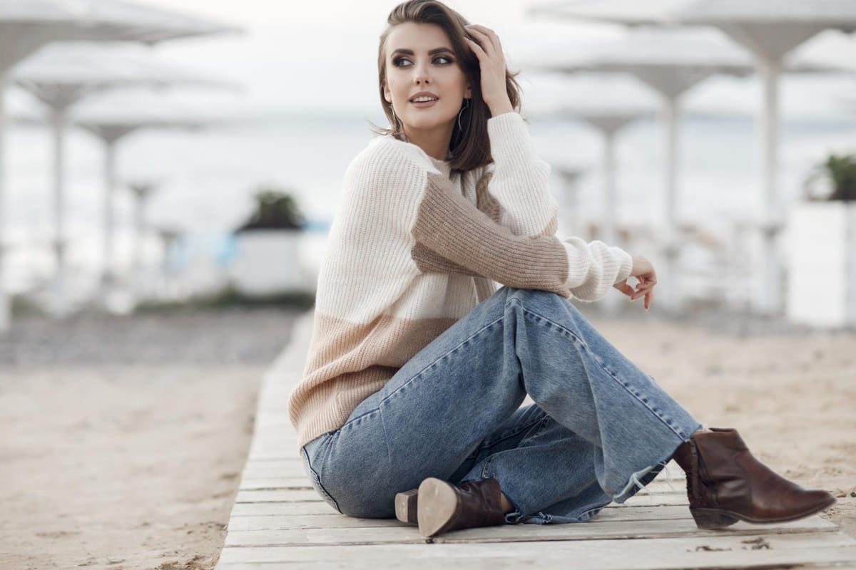 How to Wear Cropped Flare Jeans in Winter A Style Guide